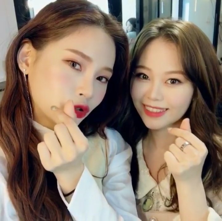 yehinpics's tweet photo. #HappyCheheeDay ππ https://t.co/kwHBZ0SPst