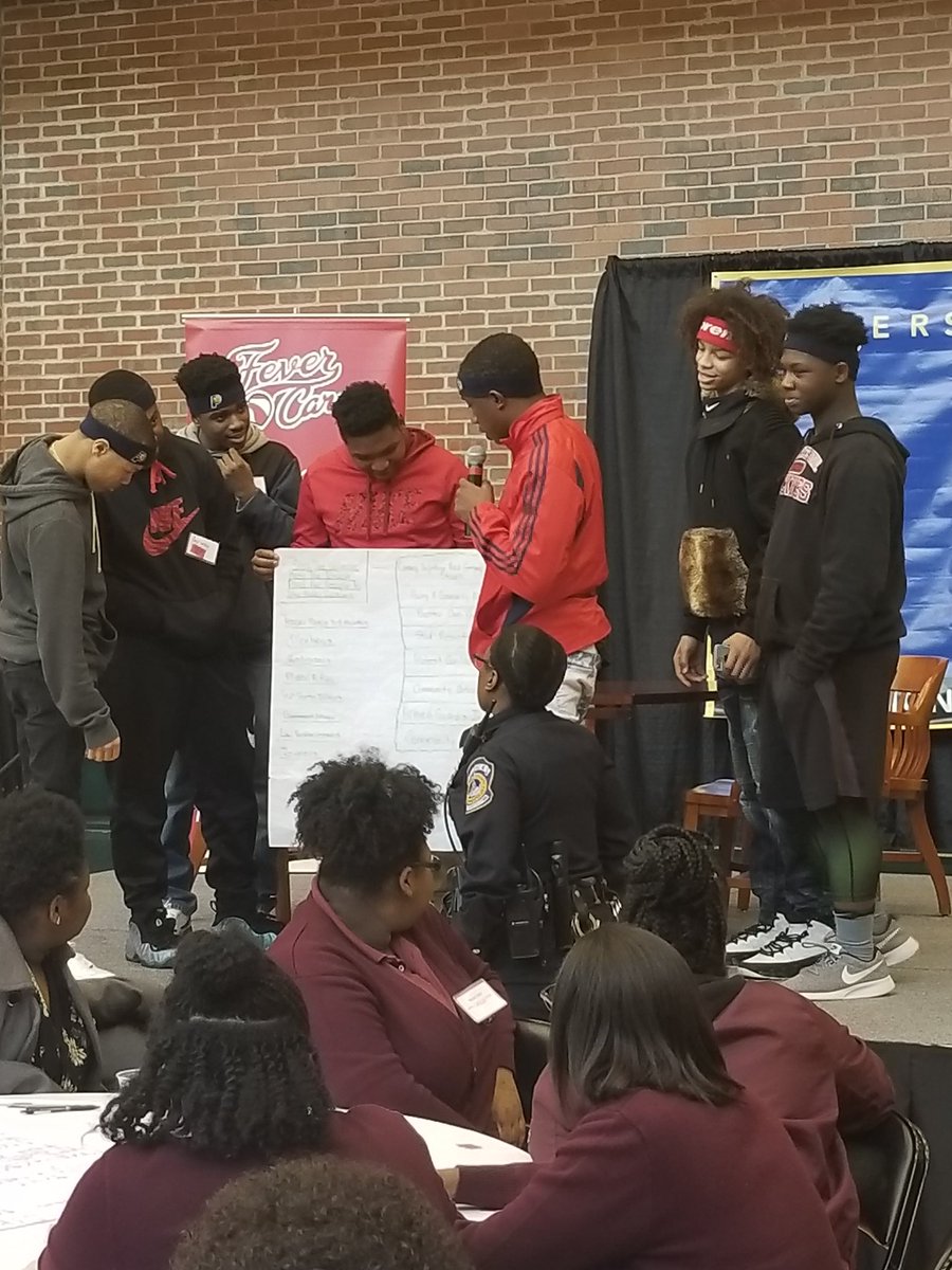 QuitViolence's tweet photo. @PacersCares @FeverCares @Pacers @IMPD_Chief @IMPDEast @IMPDnews @QuitViolence

Today youth, law enforcement officers and staff came together to work on mending relationships, building trust and  demonstrating total transparency.  Working together looks like THIS!

#LGYTBT https://t.co/TONkxO7NWm