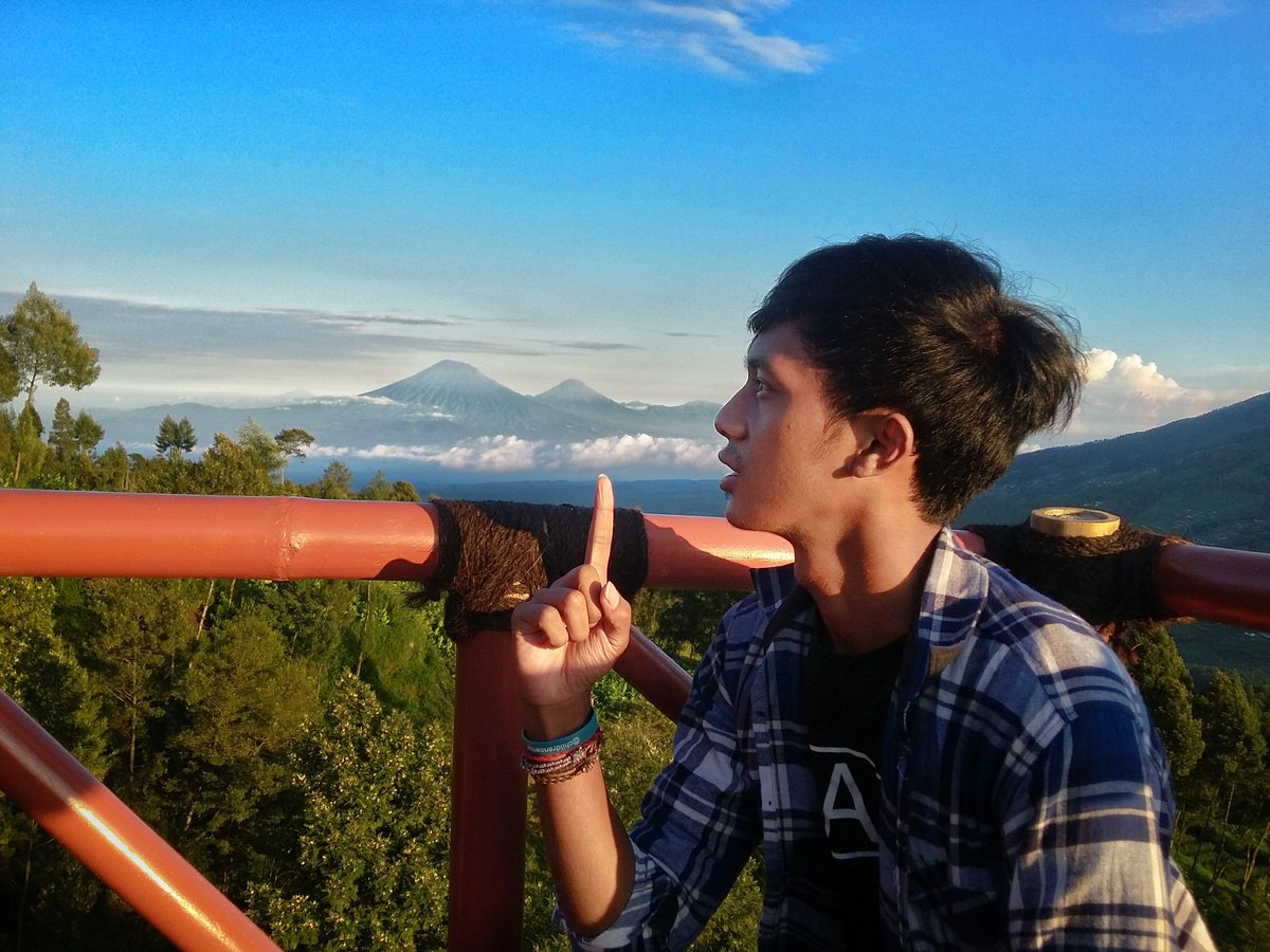 rohmadSR's tweet photo. Cukup 1 hanya butuh 1 karena kalo lebih dari 1 itu bukan 1 sebab kalo lebih dari 1 nantinya tidak bisa menyatu (1). https://t.co/WZ3KyB5hFd