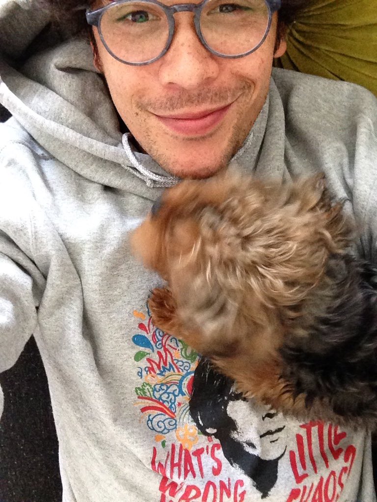 badpostbob's tweet photo. #NationalPetDay https://t.co/xZ5Mzj0cpK