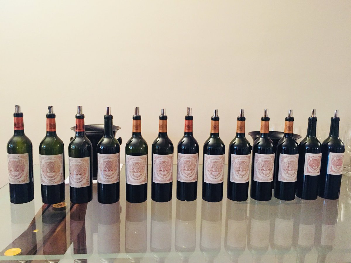 Here are 13 of the 17 vintages we had at Pichon Baron tonight. 2017 to 2001 and then a 1961 for good measure. <a href="/LeaandSandeman/">Lea & Sandeman</a> #pauillac #lsprimeur #Bordeaux2017 #pichonbaron #vertical
