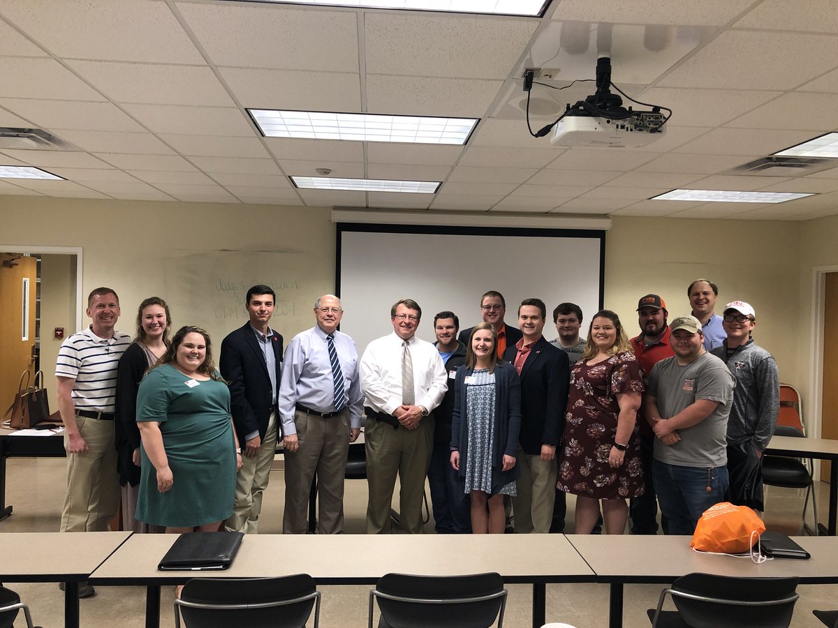 This week is a busy one in Martin, TN! So glad to have <a href="/JaiTempleton/">Jai Templeton</a> drop by and wish our <a href="/SkyhawkAggie/">UTM Ag. & Appl. Sci.</a> Collegiate Farm Bureau Discussion Meet contestants good luck! Enjoy your crawfish supper, Commissioner! #RodeoWeek18 <a href="/utmartin/">UT Martin</a>