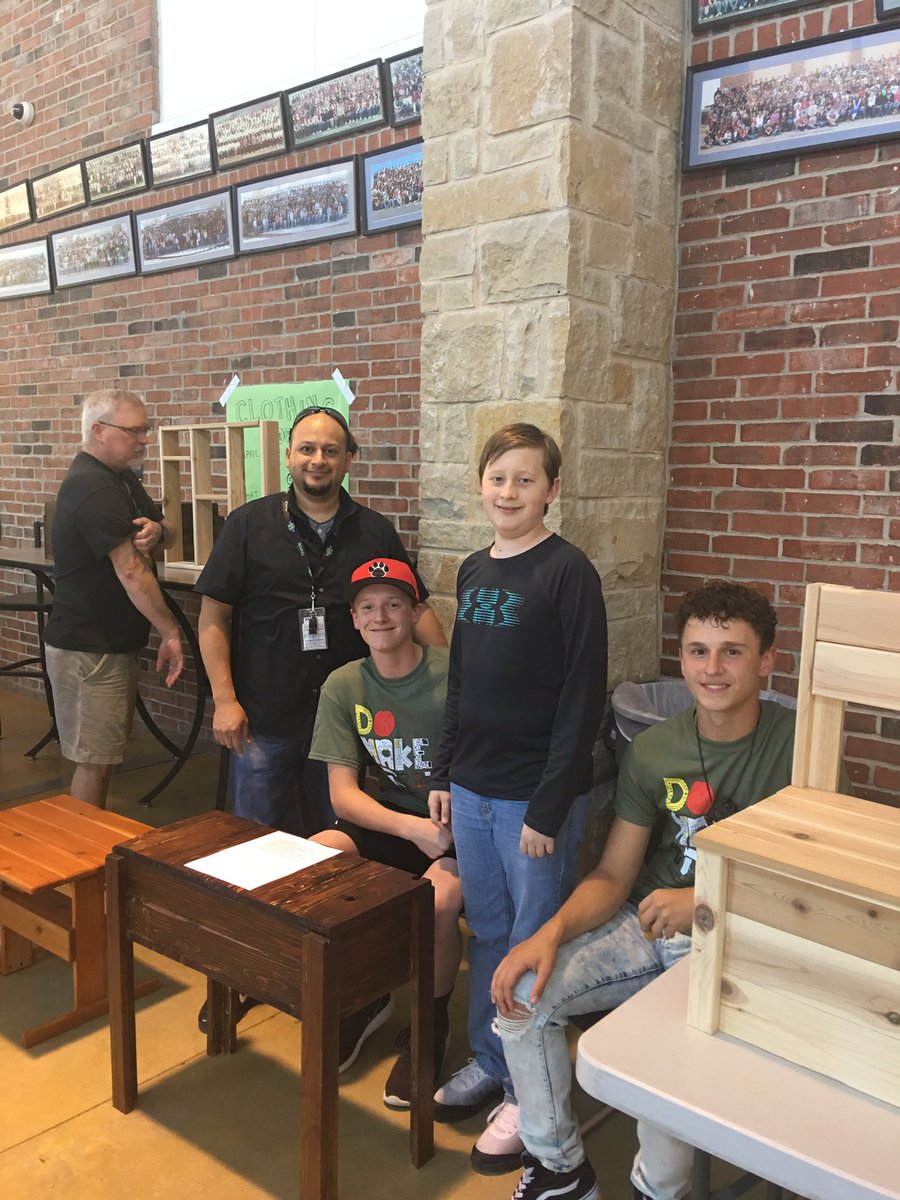 comalcte's tweet photo. Future Skills USA students from CMS with teacher, Jose Vazquez CTE teacher of the year! Blended Learning Showcase. @Supt_comalisd @kerrygain @cmsjags https://t.co/6iiAY2m5Ra