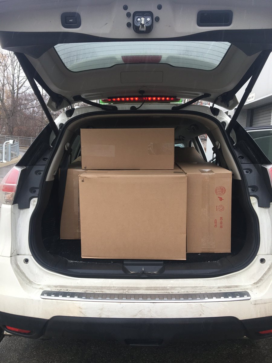 OPP_HSD's tweet photo. 116,400 contraband cigarettes seized, after routine traffic stop on #Hwy6 Hamilton.  
Mahmoud AL ZARIF, 56 years old from Mississauga On.
charged with Trafficking contraband Tobacco. https://t.co/LDOpBf3XrP