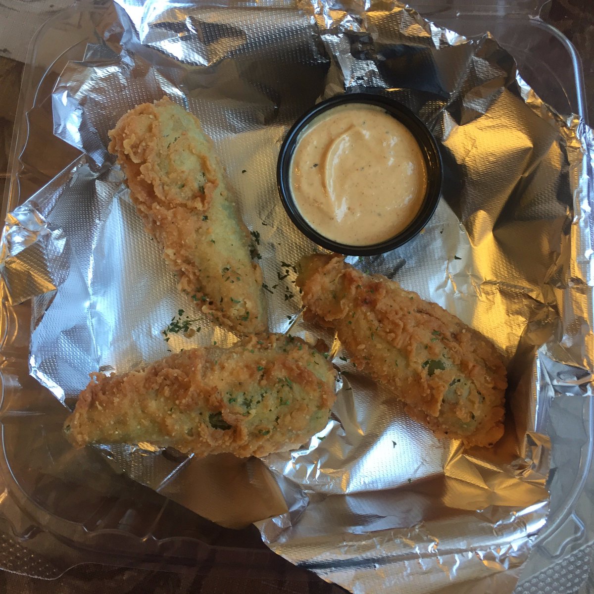hannaraskin's tweet photo. Jalapeno peppers are way better holders for deviled crab than those silly foil shells. https://t.co/zZS3TJvLLz https://t.co/YkIGrKt1eS