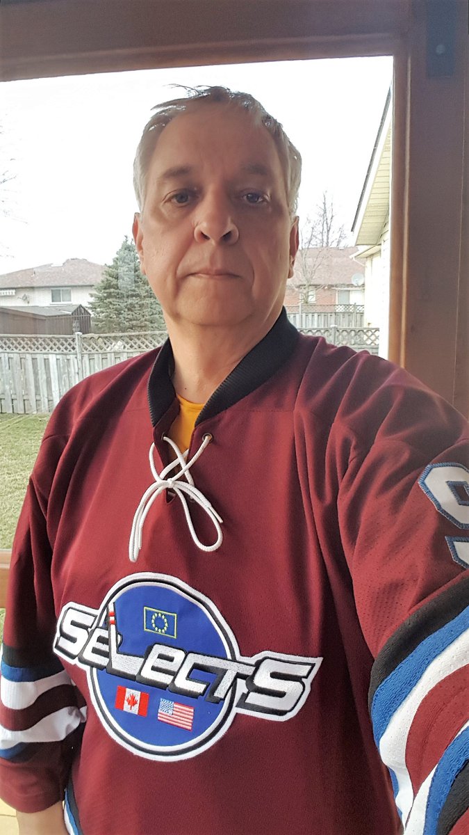 Wallyb19's tweet photo. Our prayers go out to the Humboldt Broncos team, families, friends and supporters. #HumboldtStrong https://t.co/05hOFDT0Mn