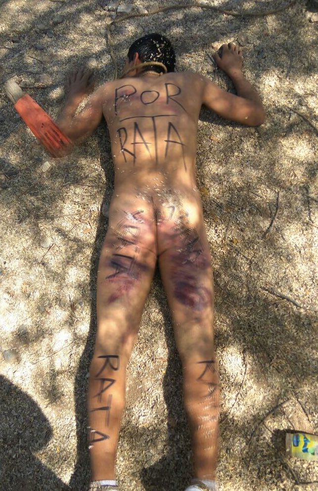 MirthaCastro4's tweet photo. Que se pongan trucha el “Tirol” y el “Calolo” por qué los van a agarrar los #JusticierosDeHermosillo https://t.co/PxIm70DAyf