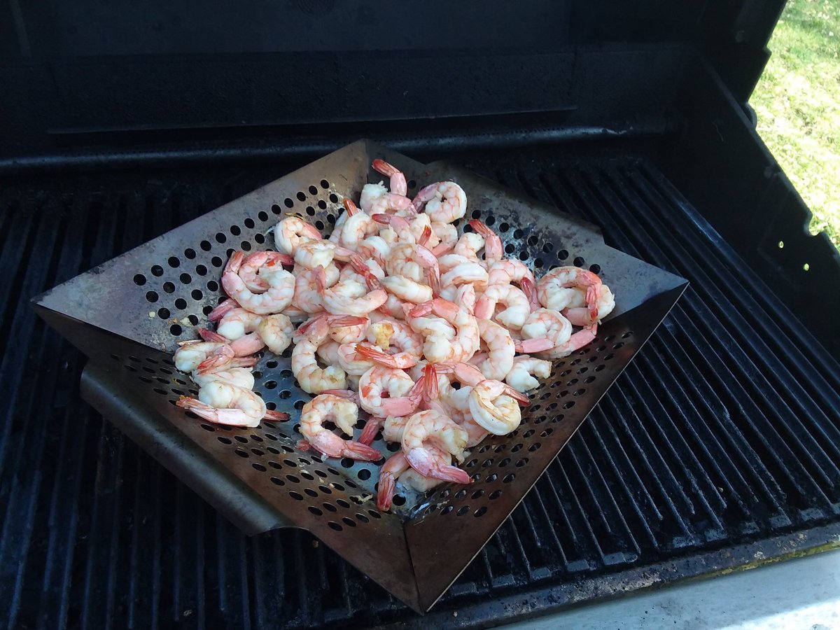 offmygrill's tweet image. It's 80 degrees in april...   Shrimp!