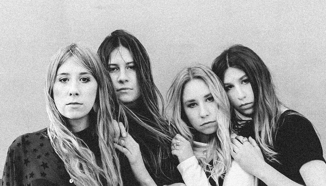 BIG GOSS 📣@Stonefieldband are coming to #UniBar on May 26 😍 Tix on sale tomorrow via @moshtix_com_au + @YoursandOwls ✌️#stonefield #livemusic