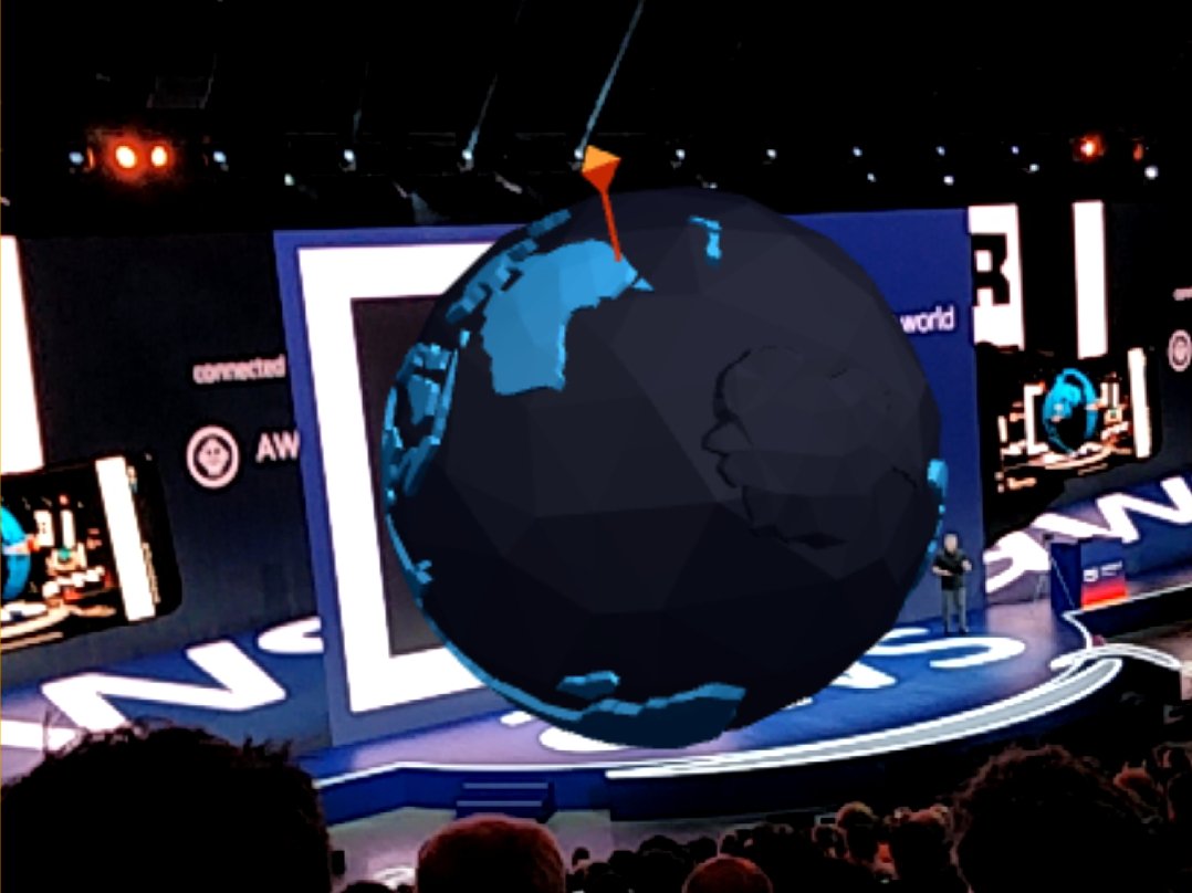 tariqh's tweet photo. Testing the live demo of AR AWS Sumerian web browser ar.js #awssummit , very nice ! https://t.co/Af1o1jzJg7