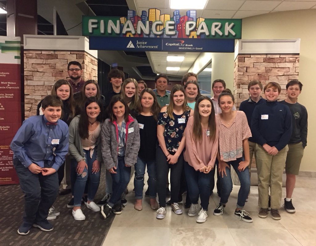 AvonTigers's tweet photo. Avon Ss are the next future business leaders of America &amp; well educated consumers!! Ss put their 21st Century Life &amp; Career skills to work at Junior Achievement Finance Park (Gr7) &amp; JABizTown (Gr5)!! FANTASTIC JOB Ss!! TY Parent &amp; Teacher Volunteers!! https://t.co/oXJUwJzzXz https://t.co/1NhOOAcF9P