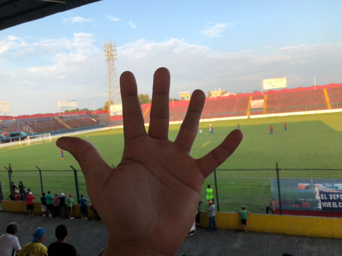 JazzNutrition's tweet photo. Hoy, el #SúperDeport de mis hijos, jugó, gustó, ganó y goleó 5 a 0 al #RiverFC. #RumboALaSerieB
C.c.
@ClubDepQuevedo
@Ajz94 https://t.co/tUlQ0a8GU3