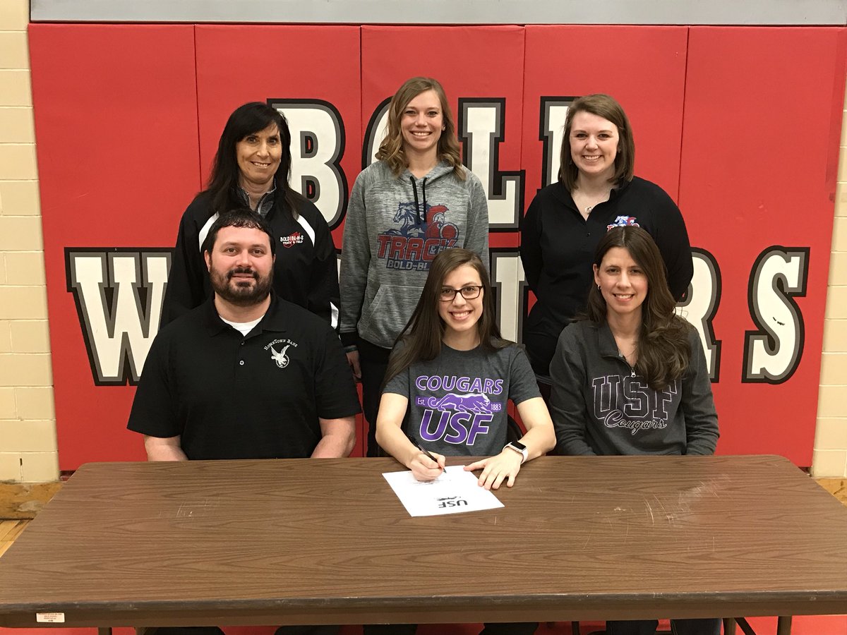 warstangs_tf's tweet photo. Another BOLD/BLHS athlete continuing their athletic career. CONGRATS LEXI FRANK! Good luck at U of Souix Falls Track and Field @lexifrank18 @boldblhstandf @BOLD2534 @USFTFCC #TrackSigningDay #hurdles #NEXTLEVEL https://t.co/D81sUKI2ps
