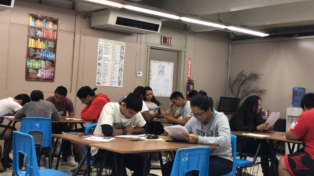 anitasablan's tweet photo. #WakeUpAndReadCNMI 1st period Celebrating Library Month 😄 https://t.co/tPDnYUjFDq
