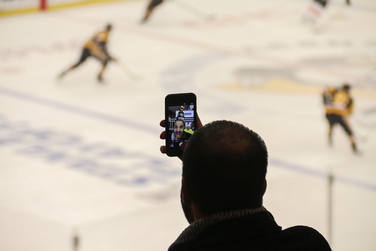 penguins's tweet photo. Some fans take photos of the ice.📱

Other fans sneak selfies with Iceburgh. 🐧

Either way, it's great to be at PPG Paints Arena. https://t.co/icBsy91oyt