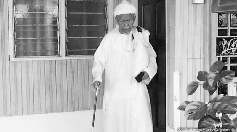 asrulmm's tweet photo. "Kaulah satu satunya di antara berjuta. Insan teristimewa.

Patah tak tumbuh lagi. Hilang belum berganti. Kerana kau tersendiri..." https://t.co/Xyu0cyJAKu