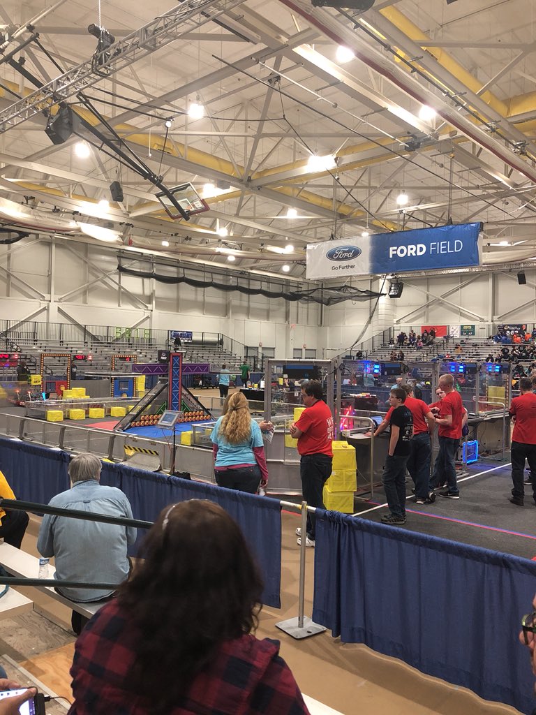 The Hybrid Hornets have arrived to the Michigan State Championship <a href="/SVSU/">SVSU</a> ! Come see us on the Ford Field!!🐝 #FIRSTatSVSU