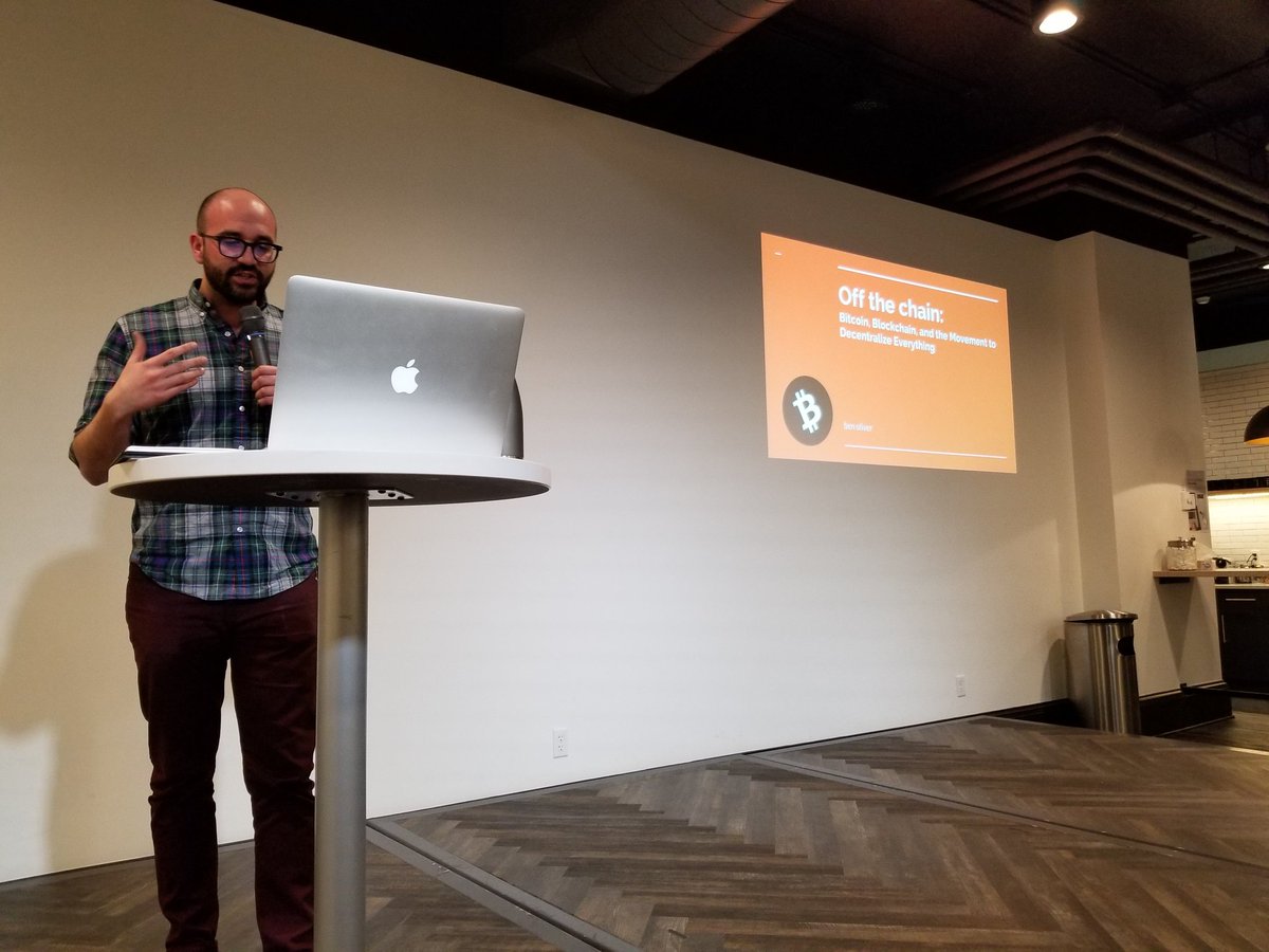 chriswinc's tweet photo. Great blockchain talk by Ben Oliver at the West Michigan Latino Network #wmln meeting @startgarden! https://t.co/p2VBuMNFgR