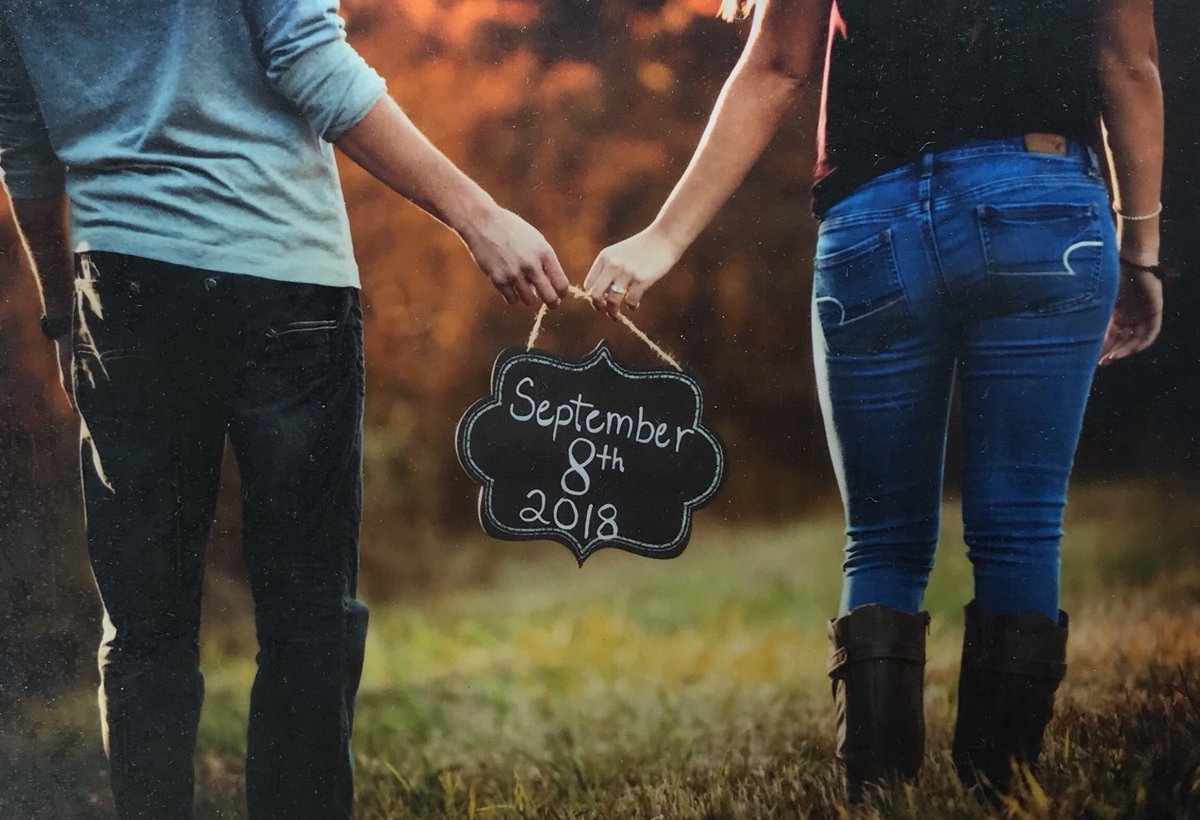serenaahx3's tweet photo. Officially 150 days until I get to marry my best friend 💛 https://t.co/Pa5VLhCV5I