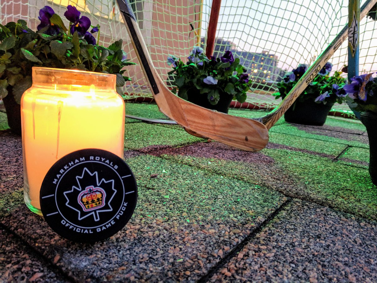 MarkhamRoyals's tweet photo. #HomboldtStrong 💚💛💙 https://t.co/RB0BYbvmjE