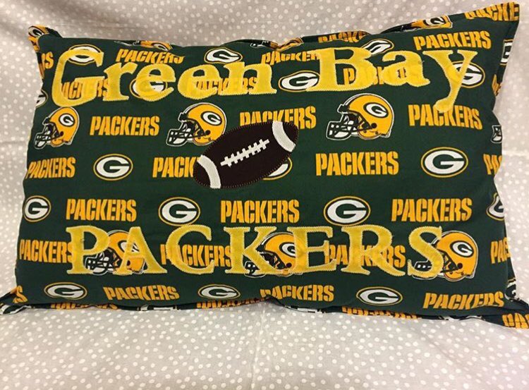 SKcraftycorner's tweet photo. Are you a big sports fan... we have several appliquéd pillows. Head to our @Etsy shop. Link in our bio. Come see if we have your team. Message us if we don’t &amp; we will try to get it. #EtsyShop #EtsyLove #EtsySale #EtsyStore #EtsySeller #football #nfl #sports #Broncos #eagles https://t.co/R7Ez1oKSDz