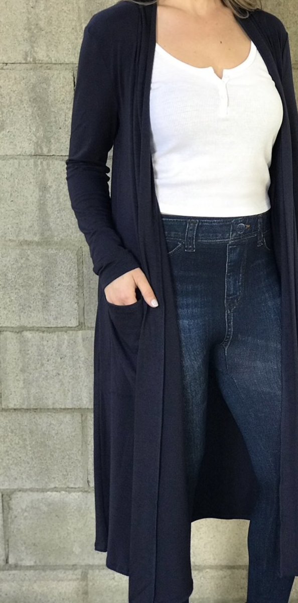 luckylegginarmy's tweet photo. I know we're in Spring but, this Cardigan is such a great price you'll find a way to wear it or store it till next year (that's my plan) 
Cardigan- Cherry Blossom- Navy
https://t.co/Akk5O5kWXv
#clothes #sweater #shopping #Leggings #luckyleggingarmy https://t.co/z1uq8H3E5a