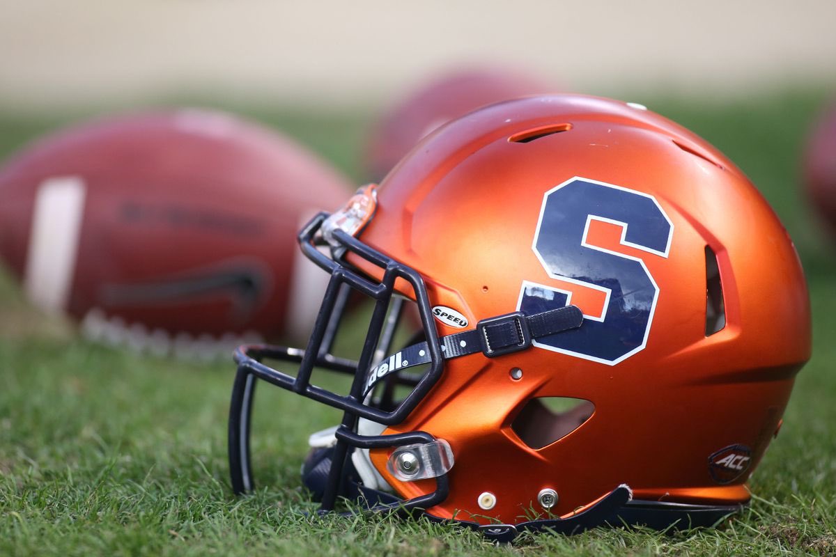 ZWilly32's tweet photo. Blessed to receive an offer from Syracuse University #OITNF🍊 https://t.co/zddgWUUBDK