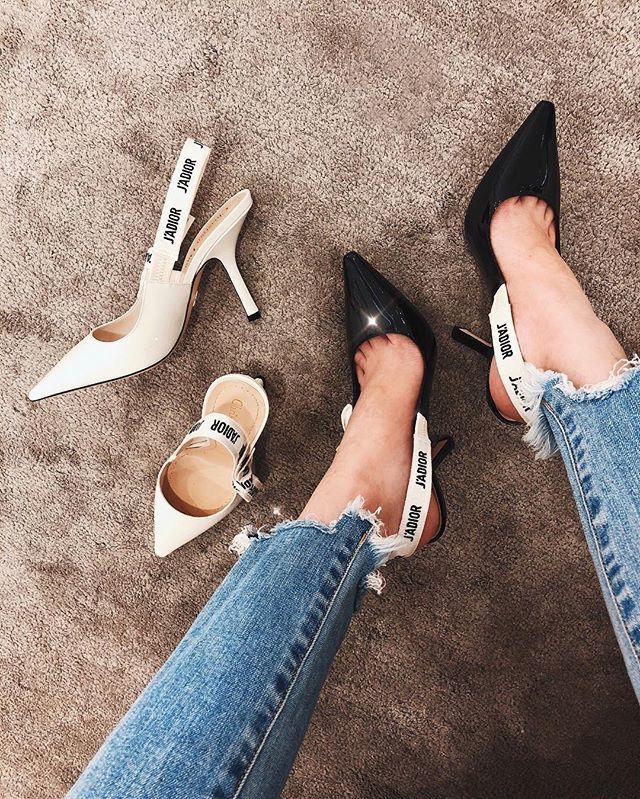 AikasLoveCloset's tweet photo. Help me decideee!! Go to my stories and vote 🕊or 🦅 !! Cuz both colors are just too perfect 👠 @dior @nordstrom @nordstromsea :::::
https://t.co/0Rp5jJwtYv @liketoknow.it #liketkit #LTKshoecrush #LTKstyletip #diorshoes #inlovee #slingback #nordstrom #… https://t.co/AV9s8uuHiI https://t.co/rrkAfwEBFF