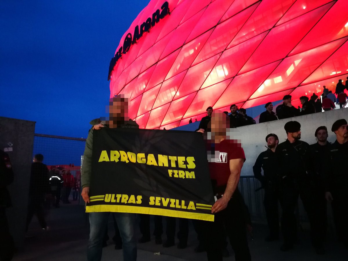 Presentes en Munich.
1/4 de Champions league 11/04/2018.

💪🏼⚽️🔴⚪️
