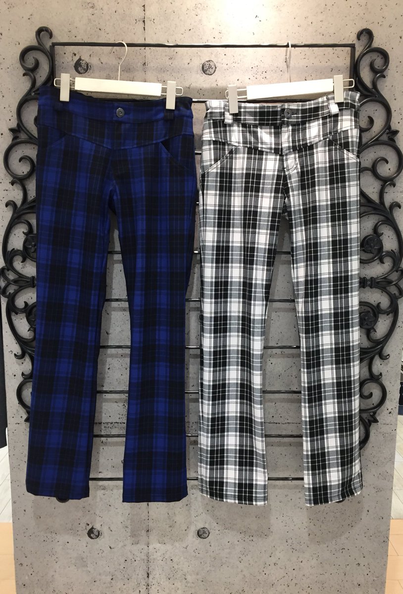 algonquins_cb's tweet image. さらっとした生地で、履き心地も良い✨チェックストレートパンツ*\(^o^)/*
お人形さんもカッコ良く着てくれてます💖
津田沼店には2色揃ってますよ♪♪
￥13.824です☆*ﾟ