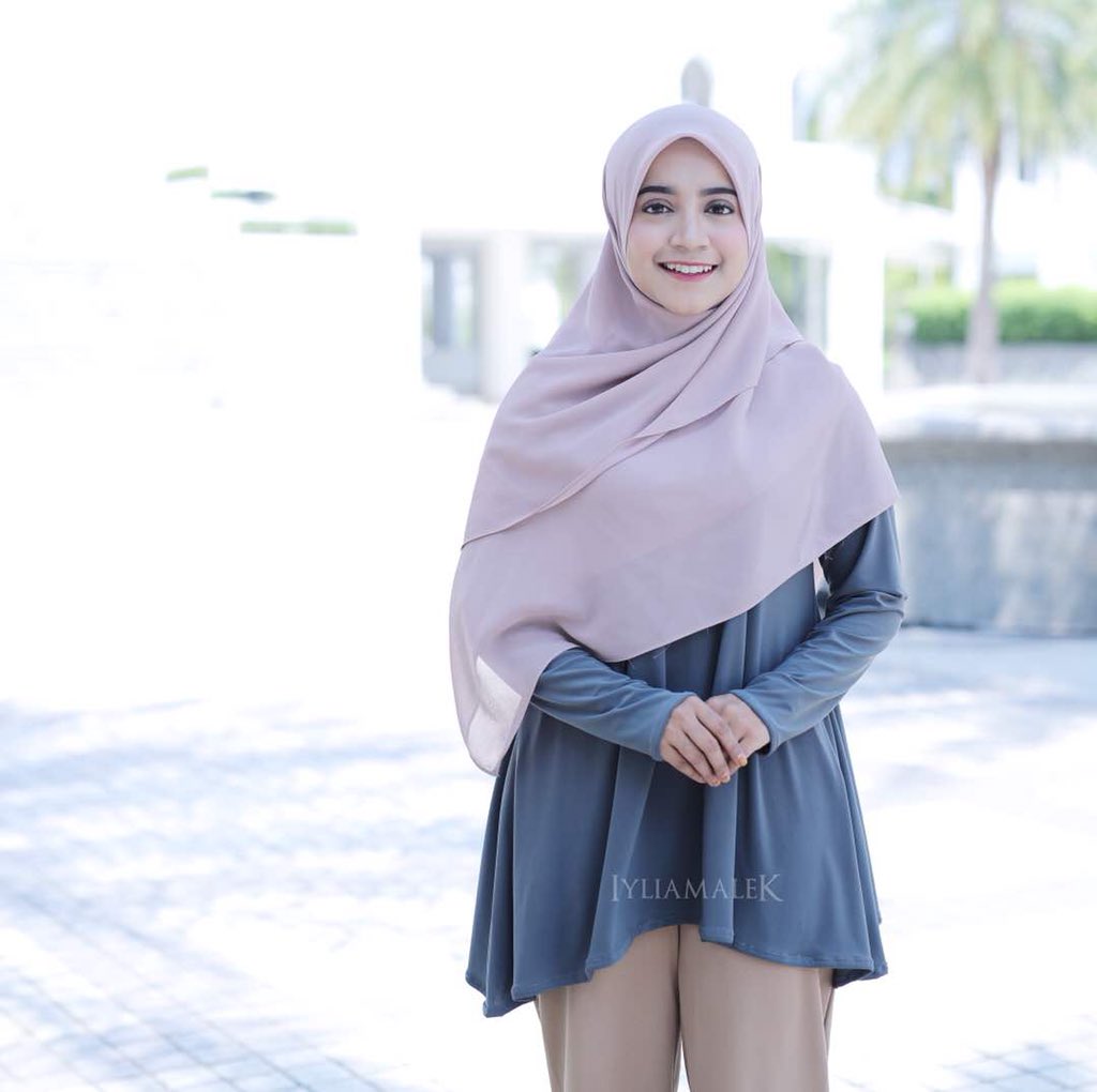 alida_azizan's tweet photo. @makhlokmacho Salam tercari tudung utk hari raya nie or seluar pallazo yg super duper selesa visit ig @the_hijabae
#agentshoveri
#agentIyliaMalek
.
Whatapps 017-4276514
Whatapps 017-4276514 https://t.co/rezkJeVBHD