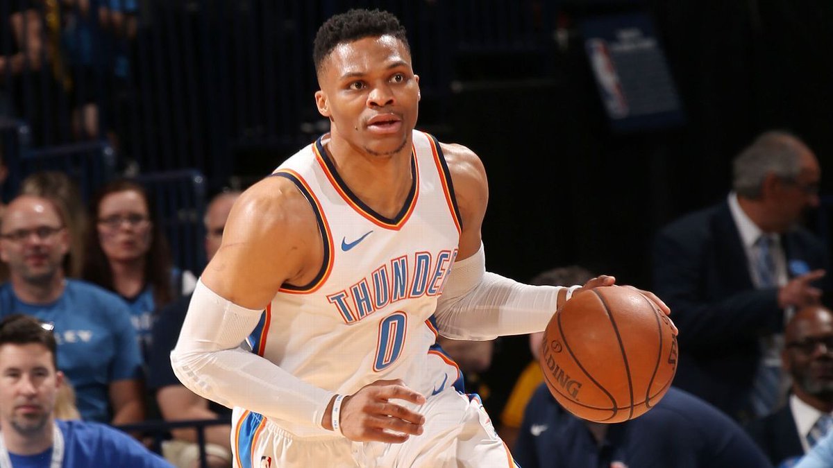 ESPNBrasil's tweet photo. Westbrook se torna o 1º jogador da história da NBA com duas temporadas com média de triple-double https://t.co/yrARM495FB https://t.co/3kXOyzNXh3