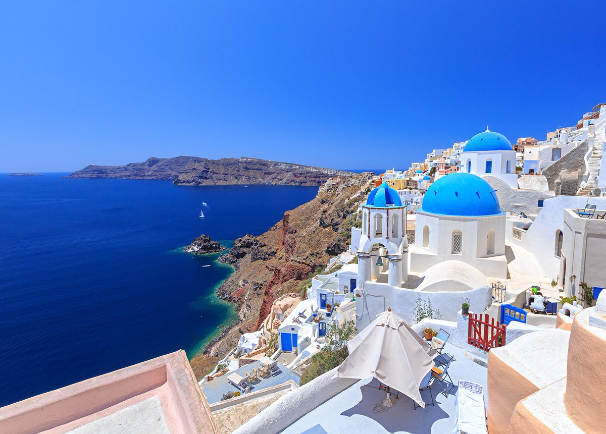 pntdestination's tweet photo. Mykonos is hailed as one of the most beautiful coastal towns in the world for good reason, it’s hard to find anything comparable! What��s your favorite spot on the water? Comment below! #Travel #Water #Ocean #Traveler #Greece #Mykonos #White #Blue #Beauty #Sun #Fun #Amazing https://t.co/qRGWpx8WBh