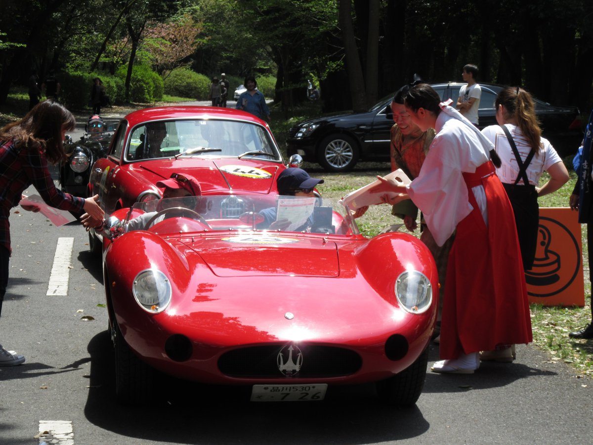 春の神武祭 橿原市観光情報 4 15 日 La Festa Primavera 18 ラ フェスタ プリマベラ 著名人の 堺正章氏 横山剣氏 ラリードライバーの篠塚建次郎氏も参加 威風堂々たる往年の名車たちが 中世の町並み残る今井町を走る姿をぜひご覧ください 橿原