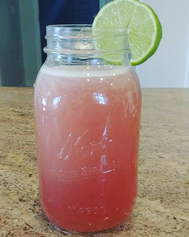 HGenics's tweet image. Delicious summertime beverage? 

Or health drink that protects muscle, supports your cardiovascular system, joints connective tissue and SO much more?

Why not BOTH? 💪😛
#LP-9 #lift #strenghth #health #fitness