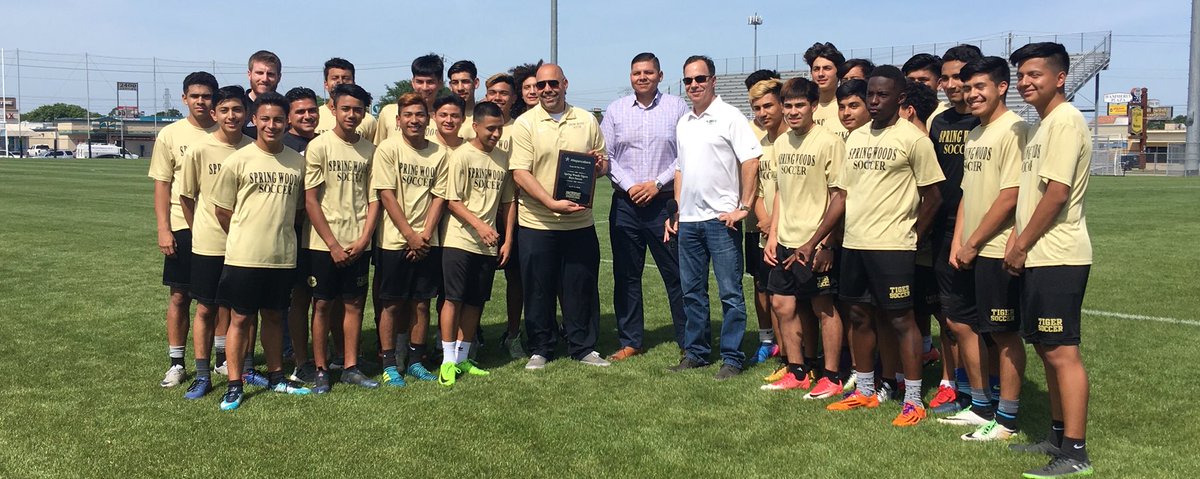 Congrats to the Spring Woods HS Boys Soccer Program! They were selected as the <a href="/KUBE57/">KUBETV HOUSTON</a> #HSSPORTSZONE Team of the Week! #SBISDProud