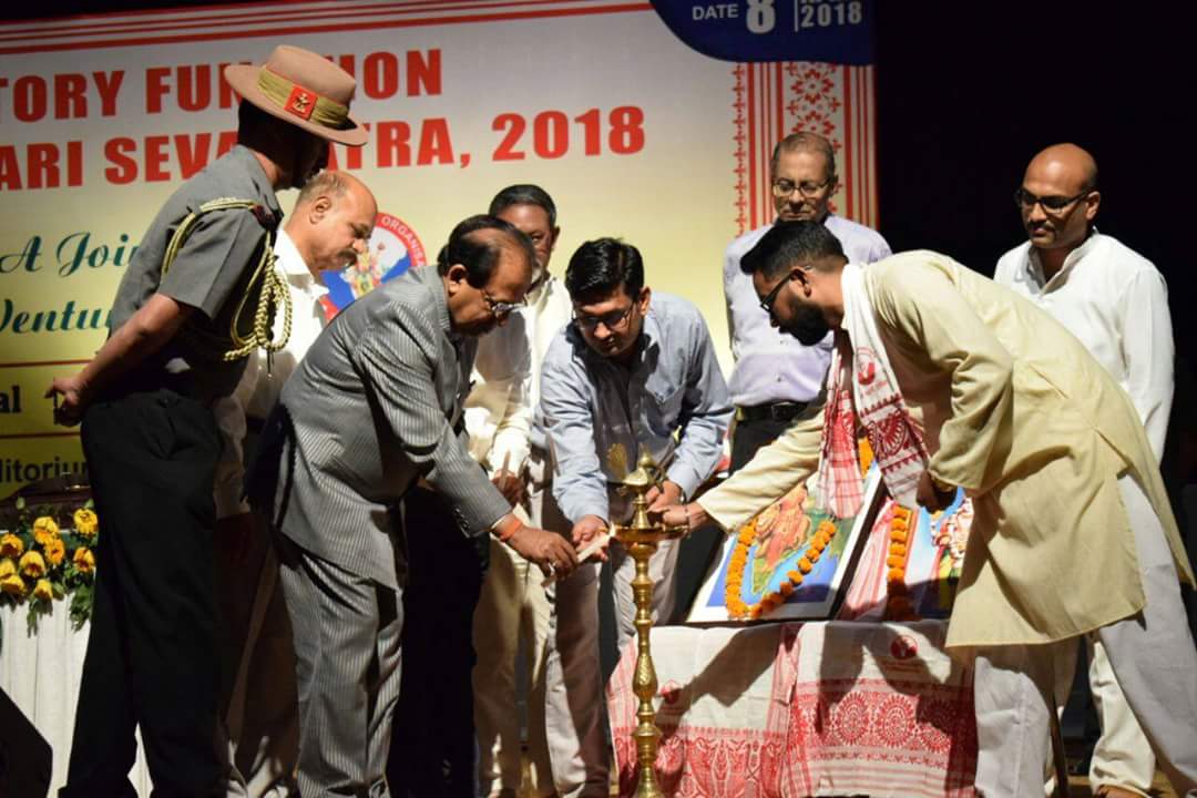NMOBharat's tweet photo. वृत्त धनवंतरी सेवा यात्रा 2018:
डॉक्टर एवं विद्यार्थियों की संख्या- 250
कैंप- 135
कुल रोगियों की संख्या- 29500
प्रतिभागी प्रांतों की संख्या-13
समापन समारोह में महामहिम राज्यपाल असम प्रोफेसर जगदीश मुखी जी रहे। समापन समारोह गुवाहाटी मेडिकल कॉलेज के ऑडिटोरियम में हुआ। https://t.co/63uGJYuO6e