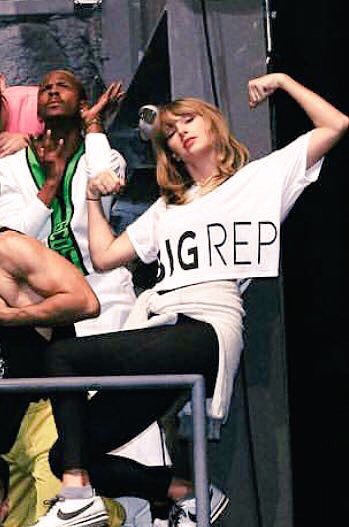 taysevolution's tweet image. Taylor showing off her biceps, through the years