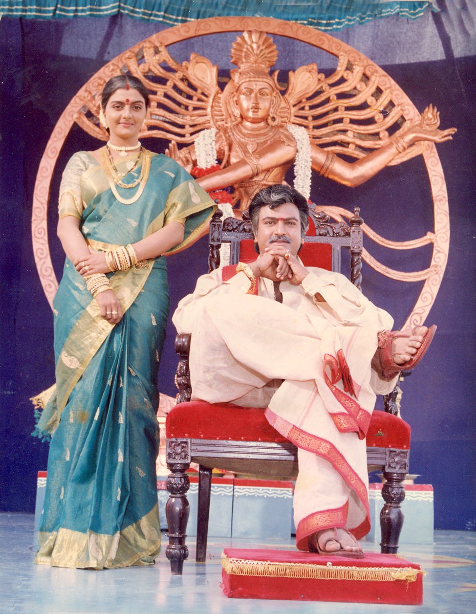 themohanbabu's tweet photo. "కంప��యూటర్ కాలంలో కూడా కట్టిన తాళికింకా విలువుందంటే.. ఆ గొప్పతనం కట్టిన వాడిది కాదురా.. కట్టించుకున్న ఆమెది"#MBDialogue #Pedarayudu https://t.co/L5h2jR1aqT