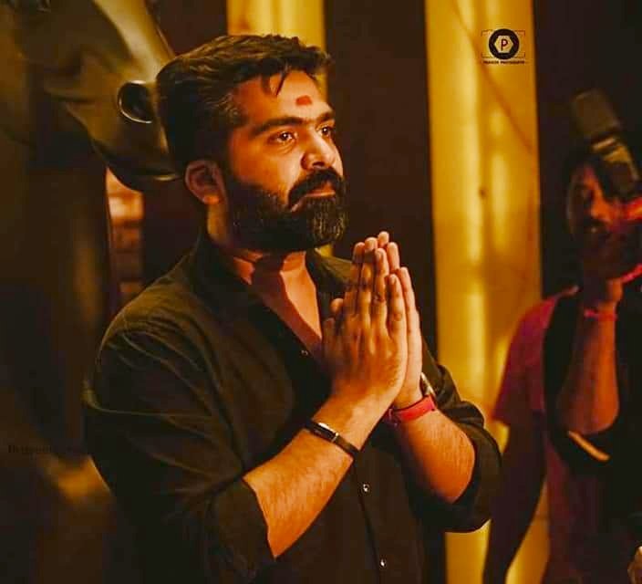 SharmilaJS's tweet photo. @mageshstr3 @ananthcm @I_m_Vedhalam @STR_360 @priyanga_twiz @jesuisanamika @Dheena_shankar @STRFansUnited #STR 😘 💪🔥
#STRSpreadLoveWay https://t.co/QxlimlFVS0