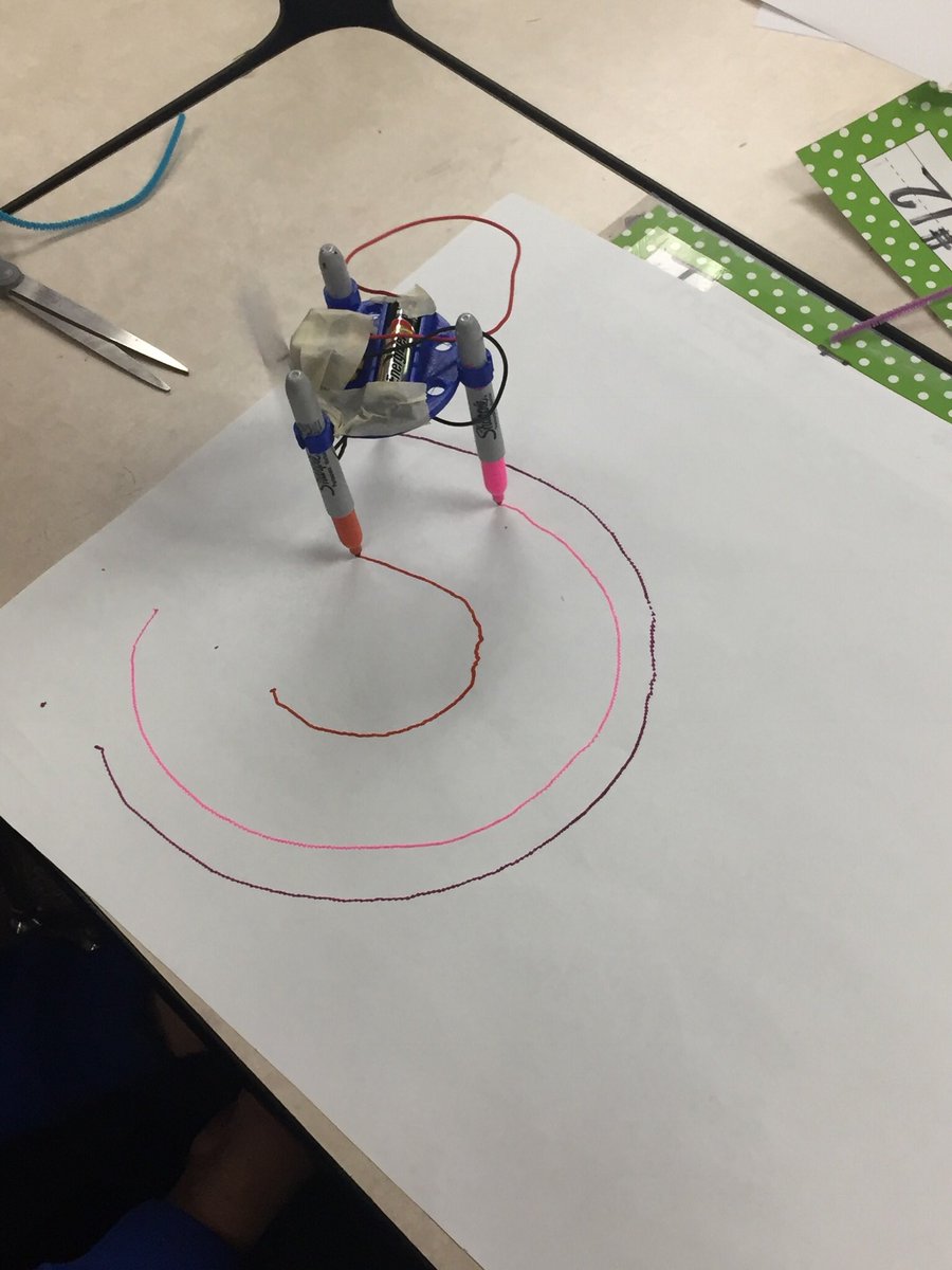 apbarcenas's tweet photo. More Scribble Bots &amp; Micro:Bit Legobots as we continue celebrating #roboweek w/ @SempleStrong &amp; @BeniciaUSD schools. @mrspetrellese @mrsriceteaches https://t.co/yTxfRRV4t6