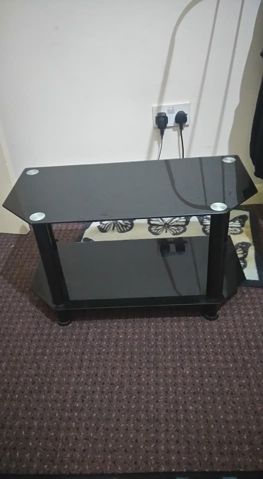 LessWebsite's tweet image. FOR SALE IN BRADFORD
2 pcs speakers £60
Alba TV /Monitor. without remote controller £15
Behringer VMX100 mixer £30
Glass table £10
Bike : £150
Printer: £20
Please write or call me 0774 346 6315
Bradford, BD8