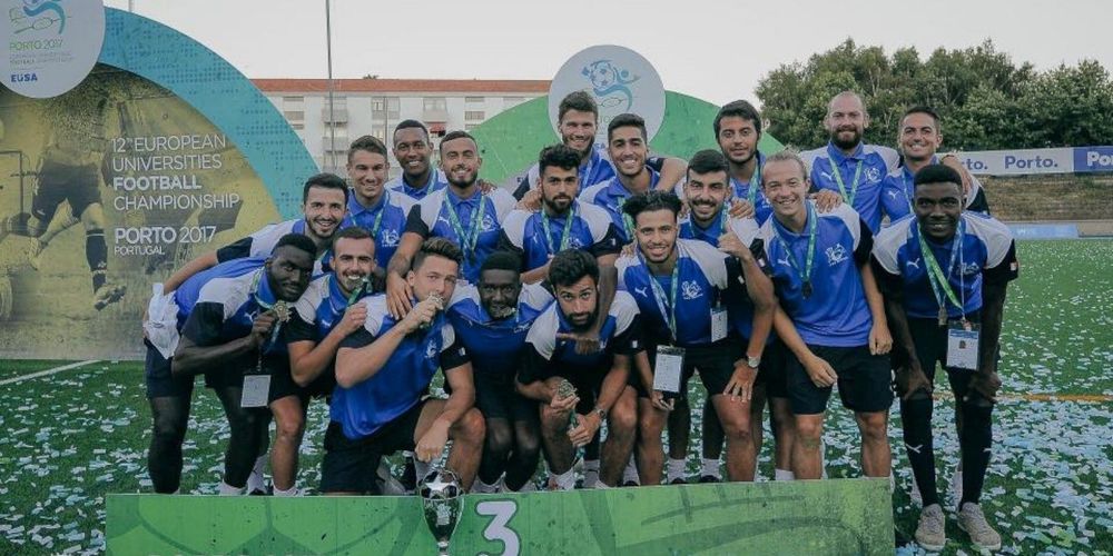 xavierteissedre's tweet photo. .@sudouest. L’Université de Bordeaux est la meilleure université sportive d’Europe https://t.co/M8Dx2KmOm7 https://t.co/NbyK0tQuFG