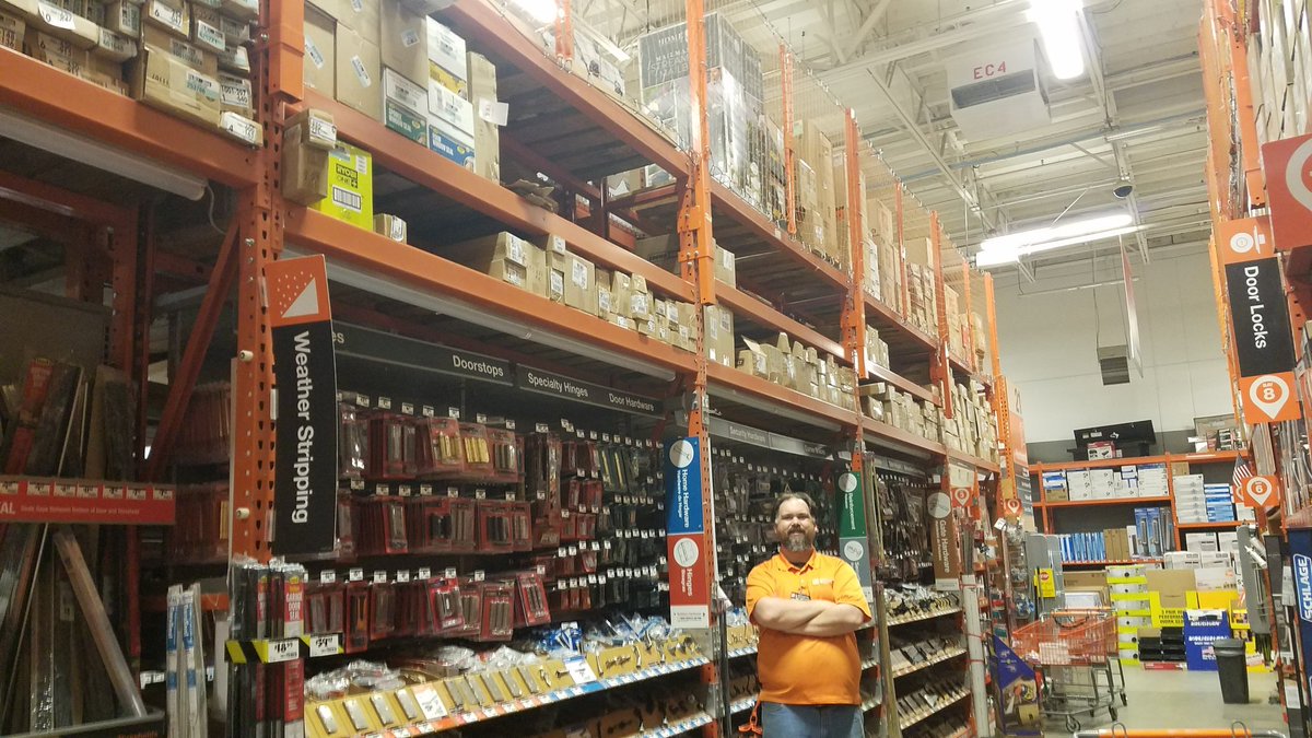 cjmeas's tweet photo. There's a reason Erik's tired! A win well earned! Everbilt bays? More like.... Ever-stocked! #MET4711 #MoveEverythingTwice  #striptheoverheads #METPackdown https://t.co/arwTnJBe7l