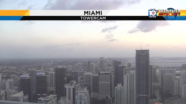 Well Hello Thursday!! Looking fantastic from our Miami tower cam as the sun has risen. https://t.co/k2zlkIvFk8