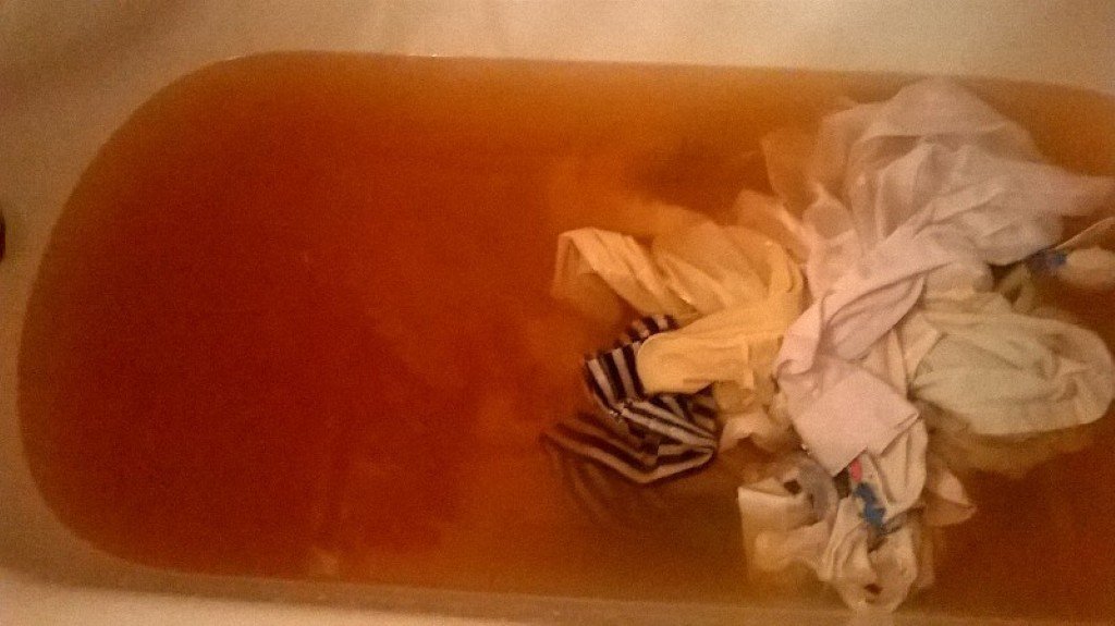 Качество воды в микрорайоне , хотя какое качество , качества - НЕТ! @Ruslan_Butov <a href="/Tularegion71/">Правительство ТО</a>