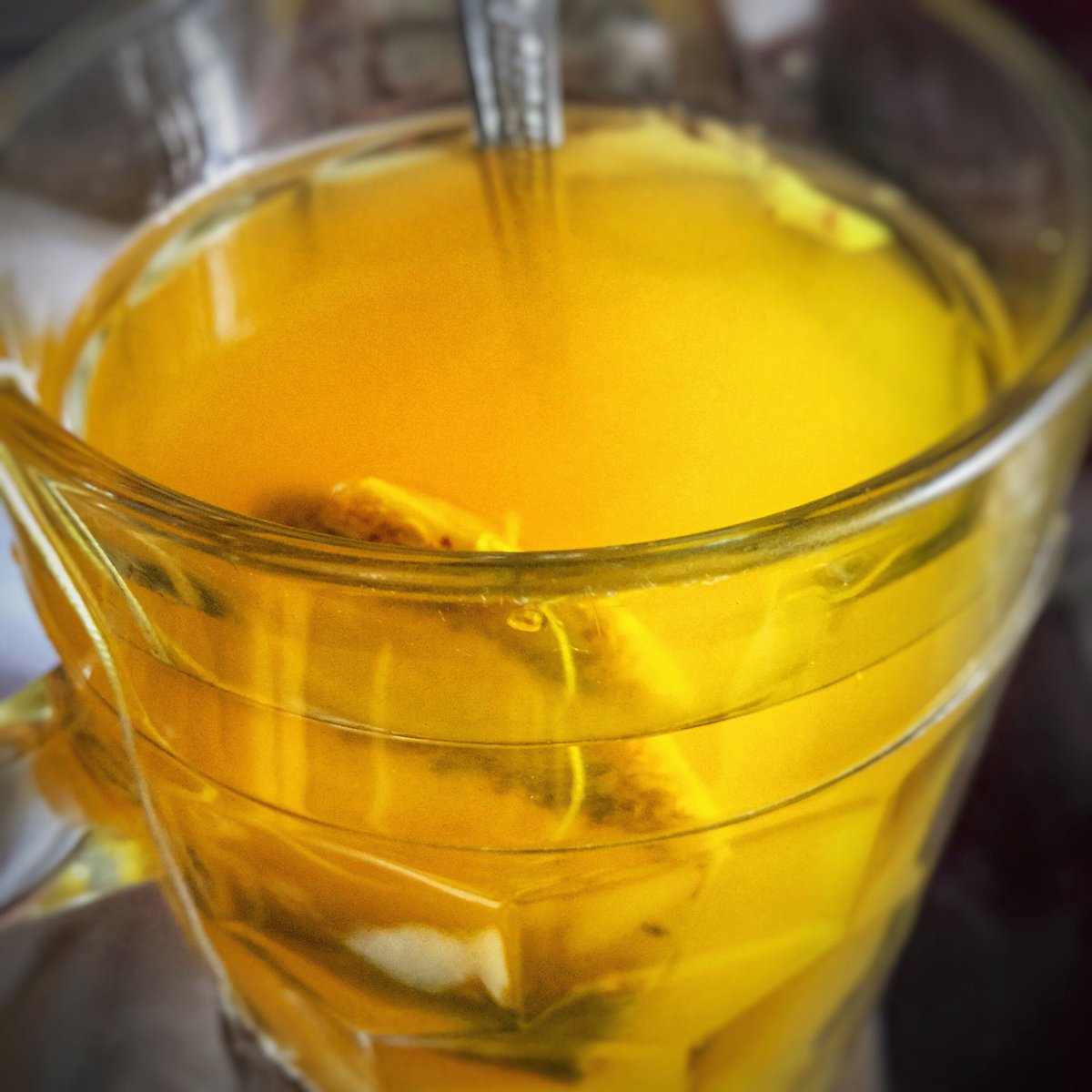 #soothing #freshlybrewed Ginger Lemon Turmeric Tea at #BombsKitchenStudio 🖤🍃🍋🍵💛 
#mindfulness #dailypractice #addiction #BombsTherapy 

#antiinflammatory #drink #vegan #healthy #nutrition #nature #holistic #calming #spice #naturaldrink #homemade #grateful