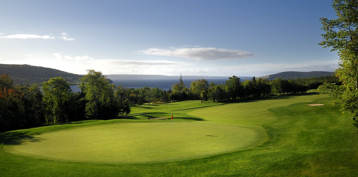 Yet another reason for a post-pandemic visit to beautiful Cape Breton, Nova Scotia: <a href="/BELLBAYGOLFCLUB/">Bell Bay Golf Club</a>, a marvellously scenic <a href="/TomMcBroom/">Tom McBroom</a> design overlooking Bras d'Or Lake in the town of Baddeck. Read more: wp.me/p2CL05-2cL <a href="/Golf_CB/">Golf Cape Breton</a> <a href="/TourismCB/">Cape Breton Island</a>