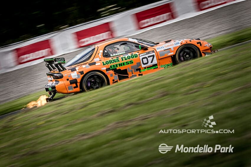 AutosportPics's tweet photo. The season opener this weekend at @Mondello_Park featuring @ITCC_Official @FormulaVeeIrl @ask_racing @MicksGarage to name a few #msirl #motorsport #autosport #motorracing #Ireland https://t.co/748eElguIW