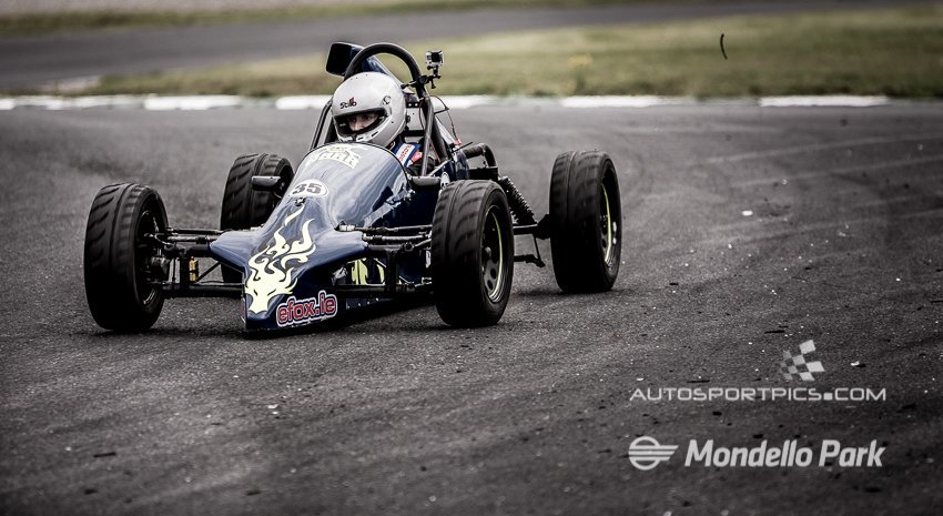 AutosportPics's tweet photo. The season opener this weekend at @Mondello_Park featuring @ITCC_Official @FormulaVeeIrl @ask_racing @MicksGarage to name a few #msirl #motorsport #autosport #motorracing #Ireland https://t.co/748eElguIW